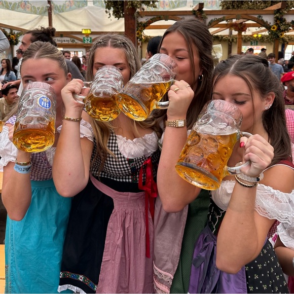 Meet your Posher, Jordan - Picture 7 of 10